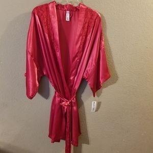 Lilac & London New Womens Red Robe with Tie Lace on Front Size 2X